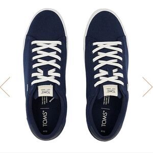 TOMS Navy Canvas size 12